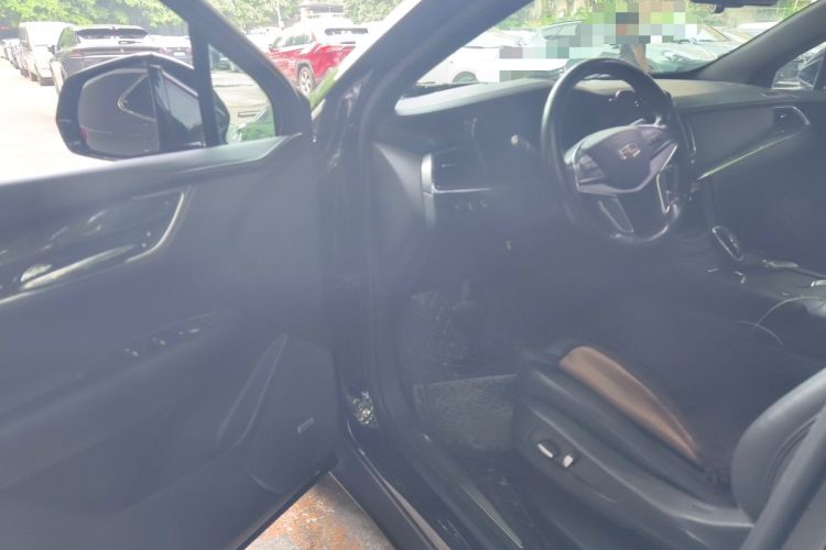 Used Cadillac XT5 2018 25T Tech Model Driver Seat