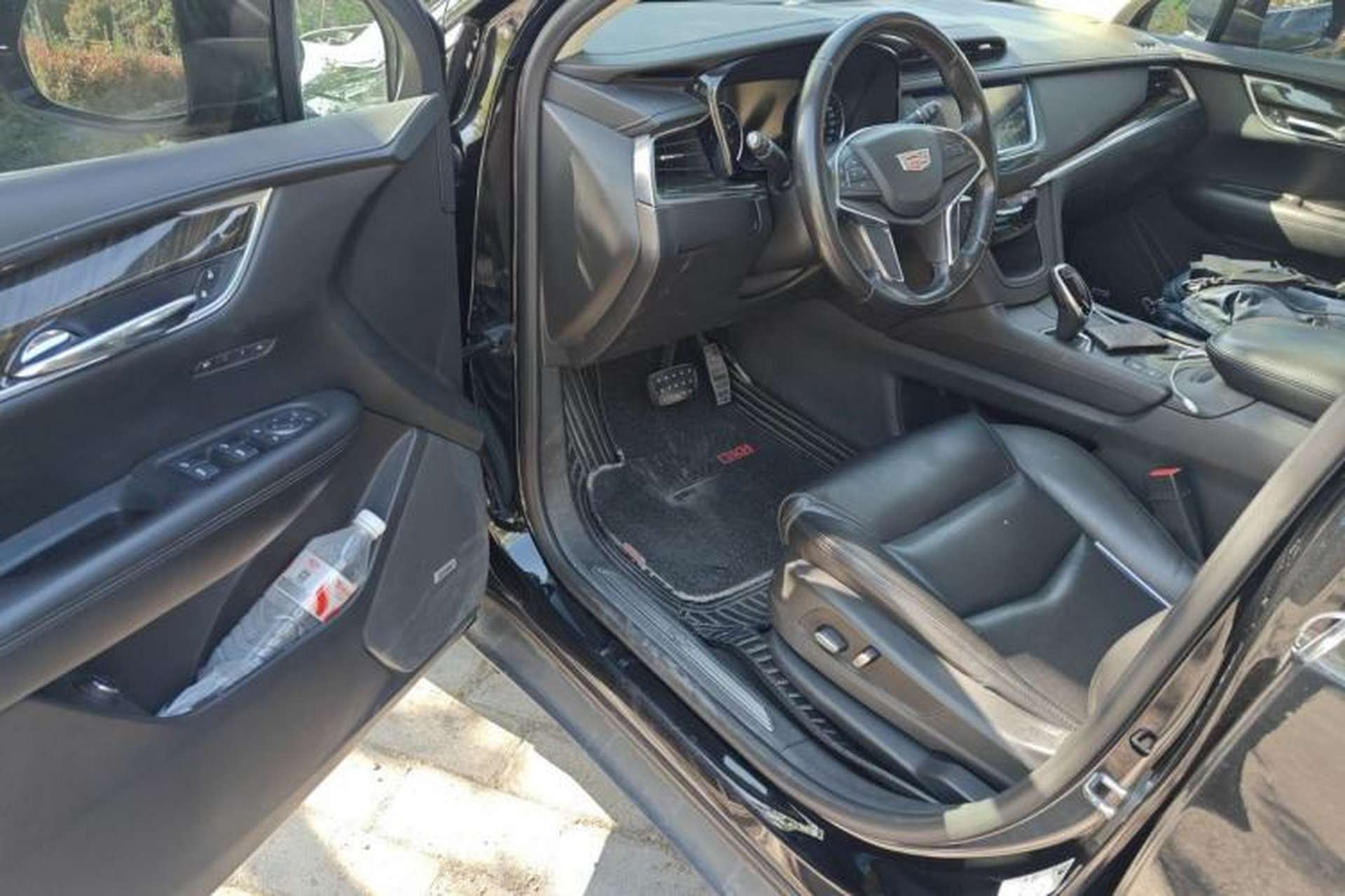 Used Cadillac XT5 2018 25T Luxury Model Driver Seat