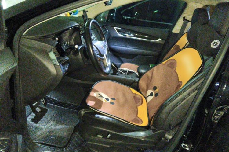 Used Cadillac XT5 2018 25T Luxury Model Driver Seat