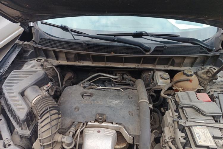 Used Cadillac XT5 2018 25T Luxury Model Engine Bay