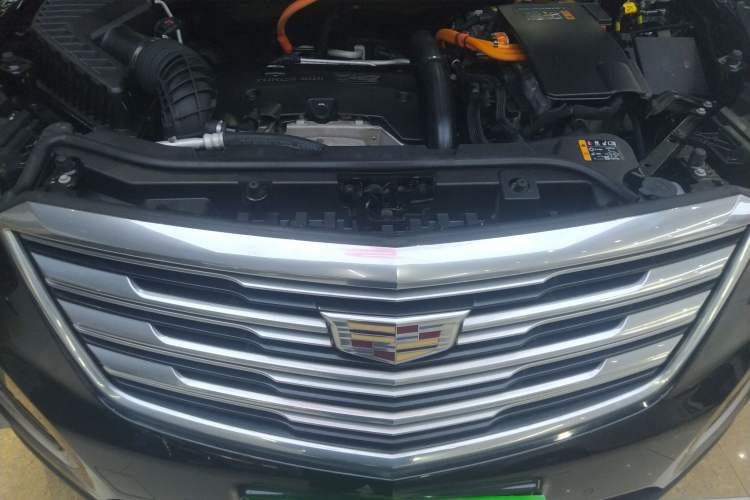 Used Cadillac XT5 2018 28E Four-Wheel Drive Tech Version Engine Bay