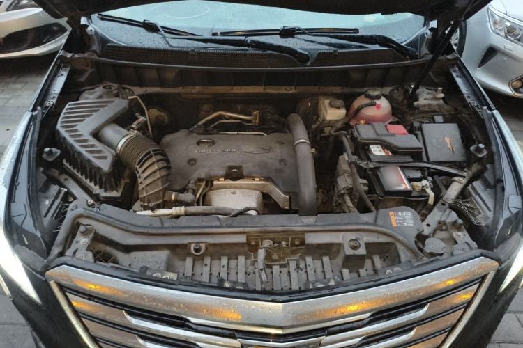 Used Cadillac XT5 2018 25T Luxury Model Engine Bay