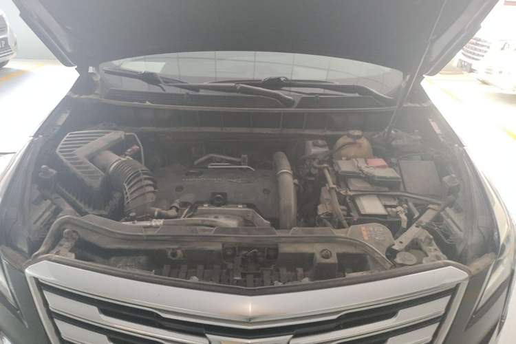 Used Cadillac XT5 2018 25T Luxury Model Engine Bay