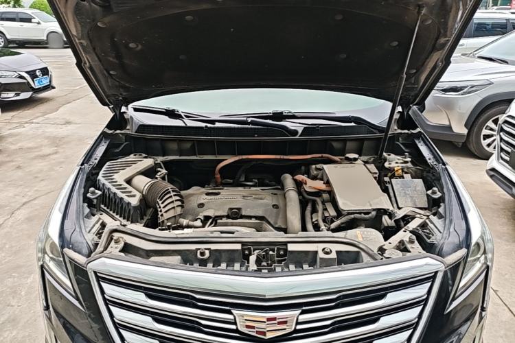 Used Cadillac XT5 2018 28E Four-Wheel Drive Tech Version Engine Bay