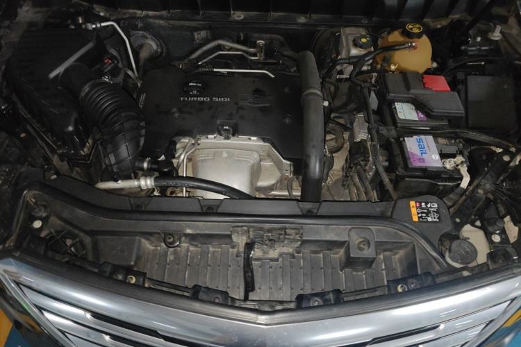 Used Cadillac XT5 2018 28T Four-Wheel Drive Luxury Model Engine Bay