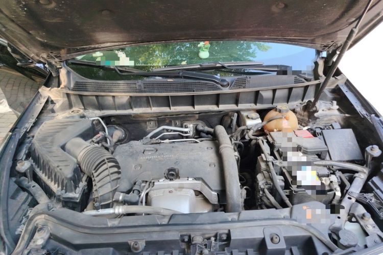 Used Cadillac XT5 2018 25T Luxury Model Engine Bay