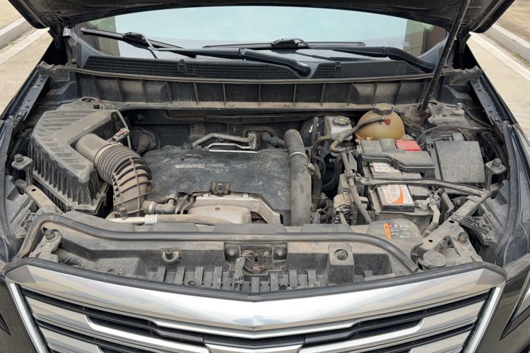 Used Cadillac XT5 2018 25T Luxury Model Engine Bay