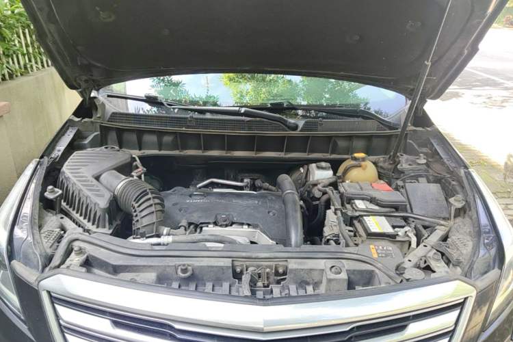 Used Cadillac XT5 2018 28T Four-Wheel Drive Luxury Model Engine Bay