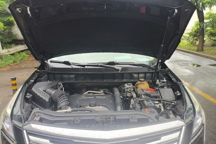 Used Cadillac XT5 2018 28T Four-Wheel Drive Luxury Model Engine Bay