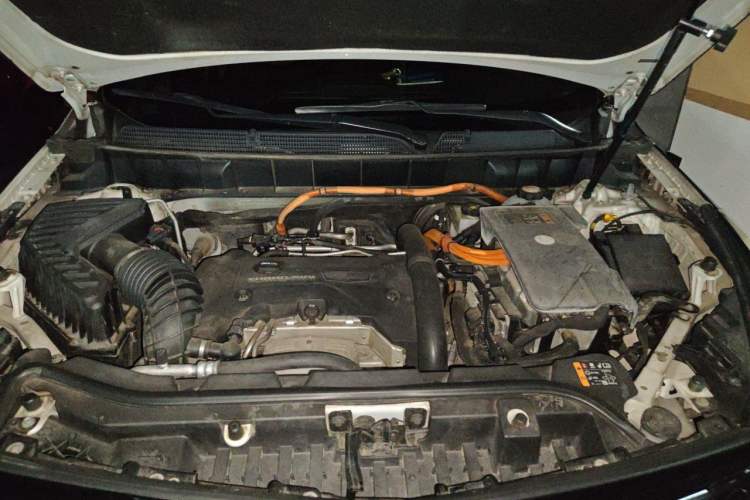 Used Cadillac XT5 2018 28E Four-Wheel Drive Tech Version Engine Bay