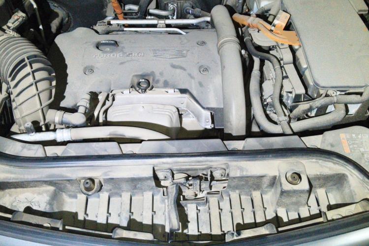 Used Cadillac XT5 2018 28E Four-Wheel Drive Tech Version Engine Bay