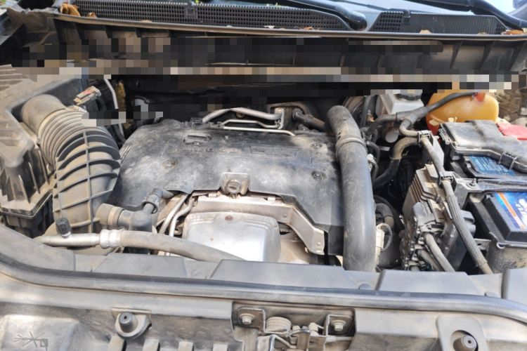 Used Cadillac XT5 2018 25T Luxury Model Engine Bay