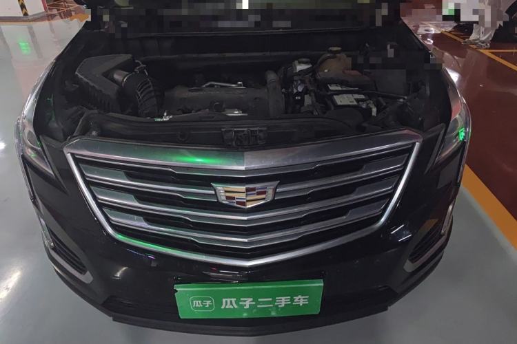 Used Cadillac XT5 2018 25T Luxury Model Engine Bay