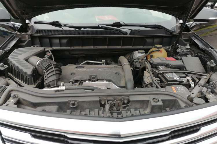 Used Cadillac XT5 2018 28T Four-Wheel Drive Luxury Model Engine Bay