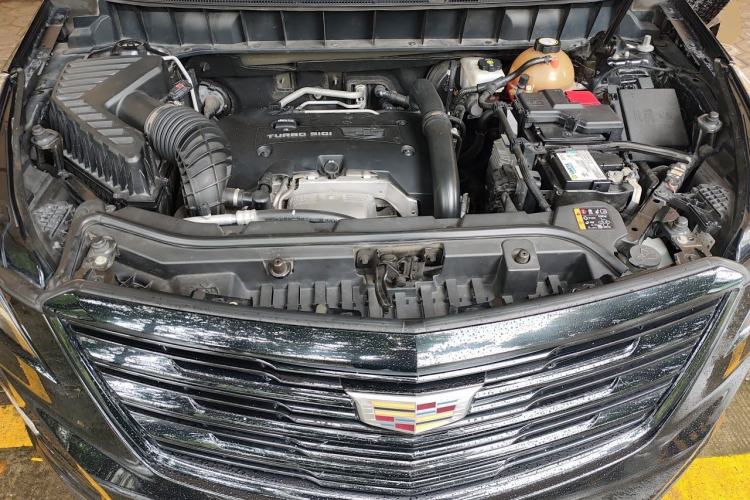 Used Cadillac XT5 2018 28T Four-Wheel Drive Luxury Model Engine Bay
