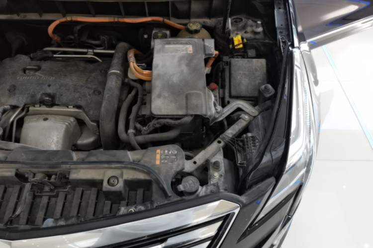 Used Cadillac XT5 2018 28E Four-Wheel Drive Leading Version Engine Bay Left