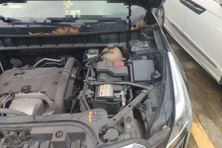 Used Cadillac XT5 2018 28T Four-Wheel Drive Luxury Model Engine Bay Left