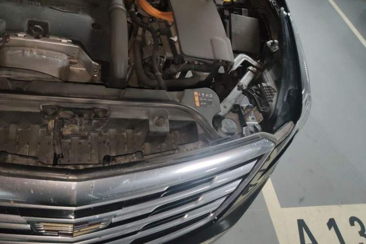 Used Cadillac XT5 2018 28E Four-Wheel Drive Leading Version Engine Bay Left