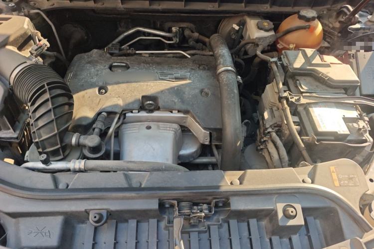 Used Cadillac XT5 2018 25T Luxury Model Engine Bay