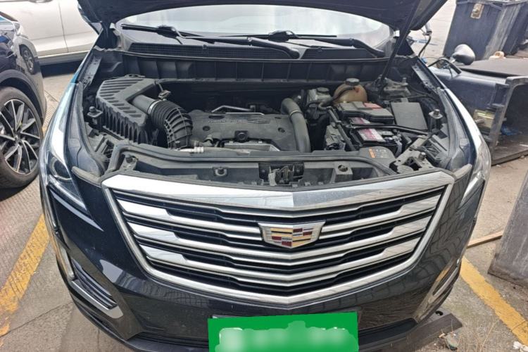 Used Cadillac XT5 2018 25T Luxury Model Engine Bay