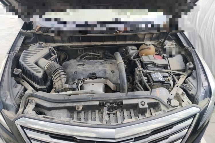 Used Cadillac XT5 2018 25T Luxury Model Engine Bay