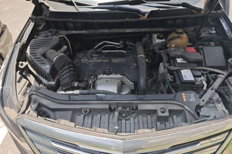 Used Cadillac XT5 2018 25T Luxury Model Engine Bay