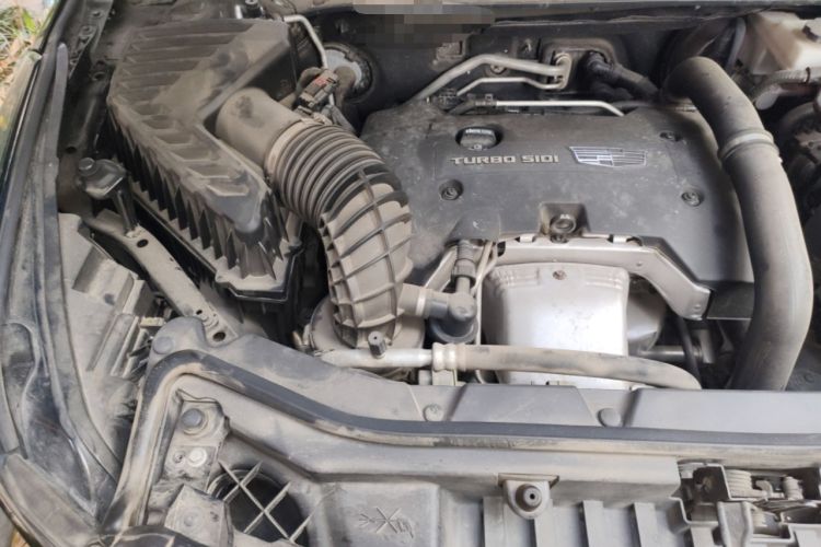 Used Cadillac XT5 2018 25T Luxury Model Engine Bay Right