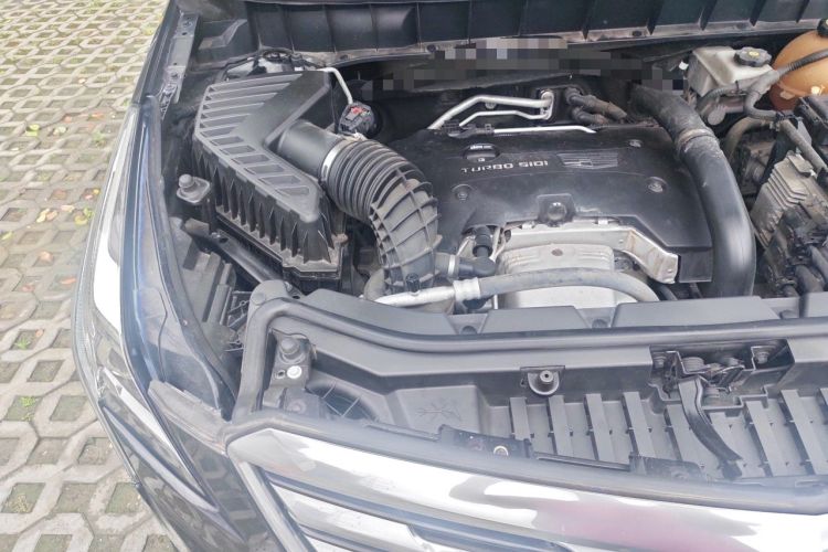 Used Cadillac XT5 2018 25T Luxury Model Engine Bay Right