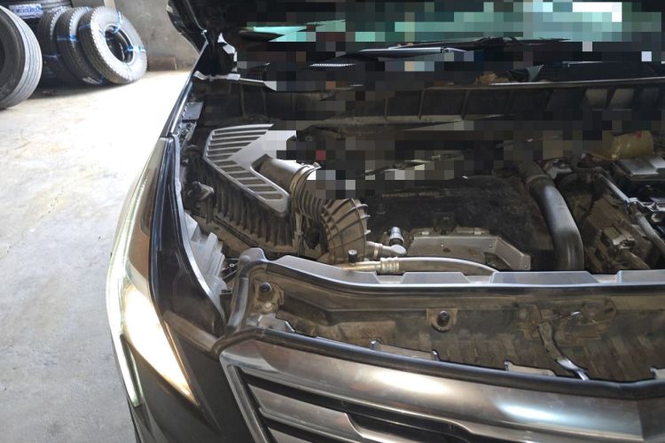 Used Cadillac XT5 2018 25T Luxury Model Engine Bay Right