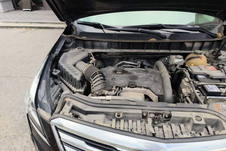 Used Cadillac XT5 2018 25T Luxury Model Engine Bay Right