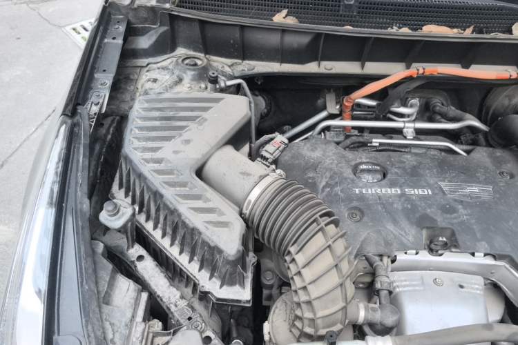 Used Cadillac XT5 2018 28E Four-Wheel Drive Tech Version Engine Bay Right