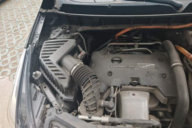 Used Cadillac XT5 2018 28E Four-Wheel Drive Tech Version Engine Bay Right