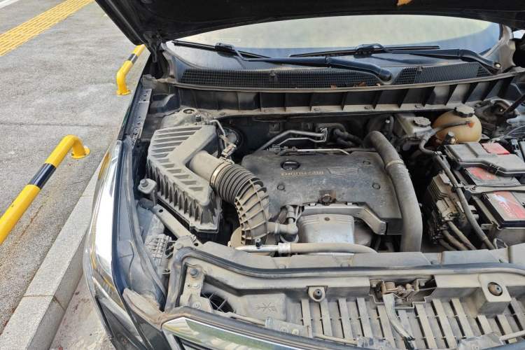 Used Cadillac XT5 2018 28T Four-Wheel Drive Luxury Model Engine Bay Right