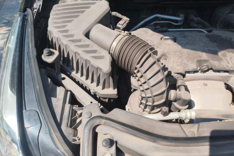 Used Cadillac XT5 2018 25T Luxury Model Engine Bay Right
