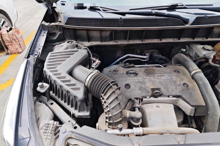 Used Cadillac XT5 2018 28T Four-Wheel Drive Luxury Model Engine Bay Right