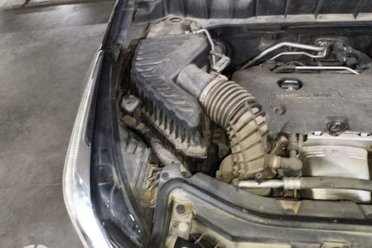 Used Cadillac XT5 2018 25T Luxury Model Engine Bay Right