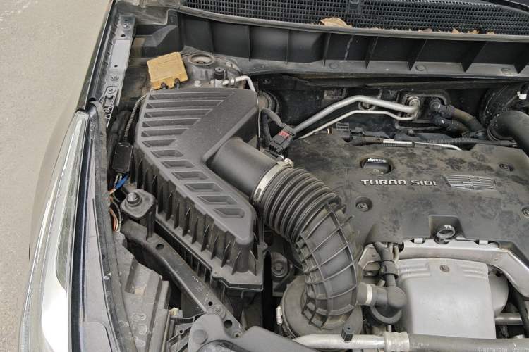 Used Cadillac XT5 2018 25T Luxury Model Engine Bay Right