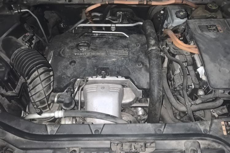 Used Cadillac XT5 2018 28E Four-Wheel Drive Tech Version Engine Bay