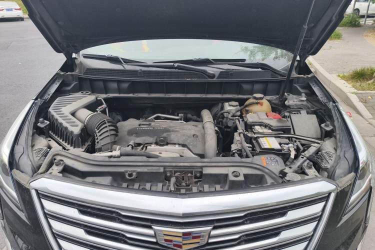 Used Cadillac XT5 2018 28T Four-Wheel Drive Luxury Model Engine Bay