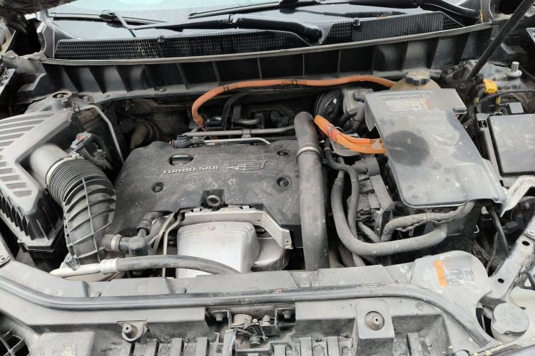Used Cadillac XT5 2018 28E Four-Wheel Drive Tech Version Engine Bay