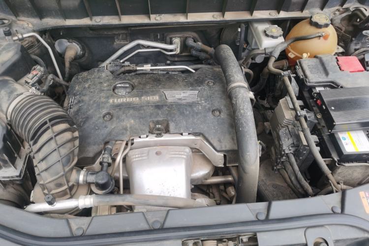 Used Cadillac XT5 2018 25T Luxury Model Engine Bay