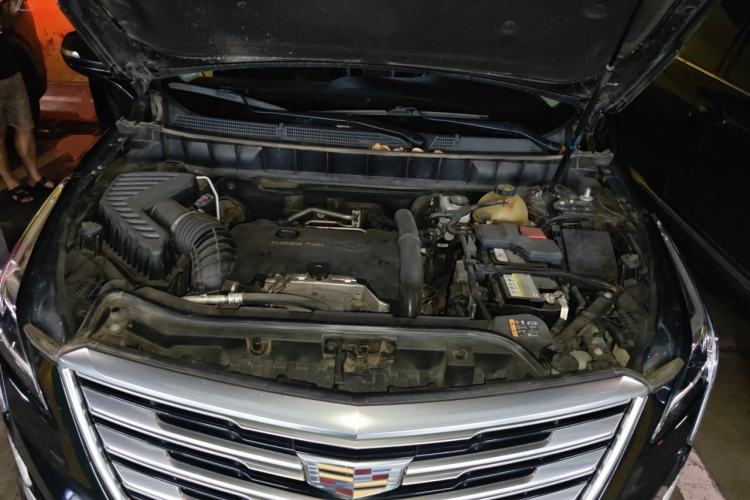 Used Cadillac XT5 2018 28T Four-Wheel Drive Luxury Model Engine Bay