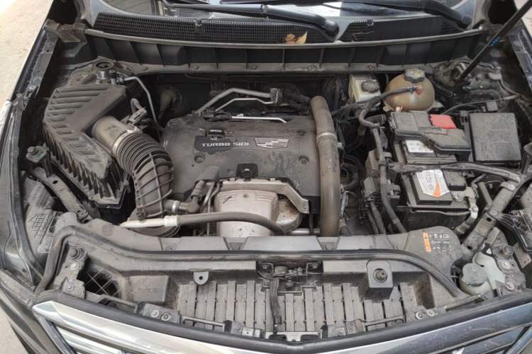 Used Cadillac XT5 2018 25T Luxury Model Engine Bay
