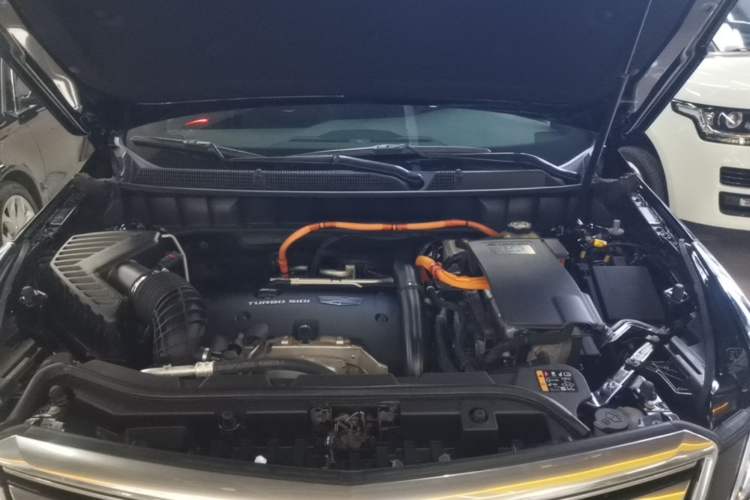 Used Cadillac XT5 2018 28E Four-Wheel Drive Tech Version Engine Bay