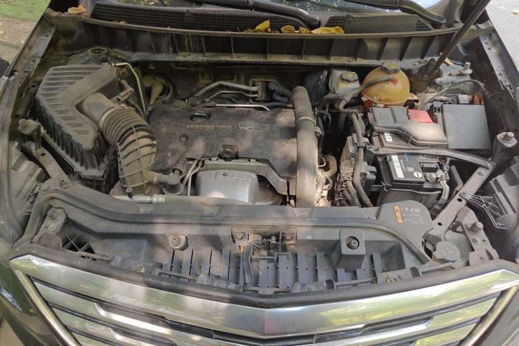 Used Cadillac XT5 2018 25T Luxury Model Engine Bay