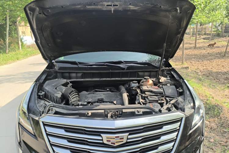 Used Cadillac XT5 2018 28T Four-Wheel Drive Luxury Model Engine Bay