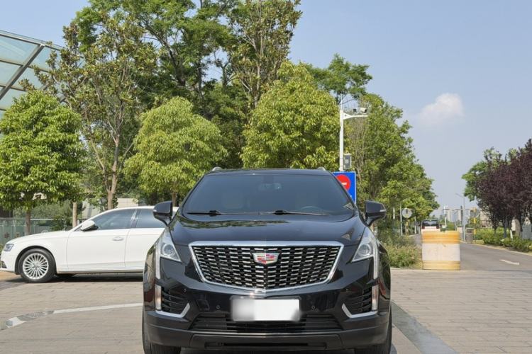 Used Cadillac XT5 2018 25T Luxury Model Exterior 1