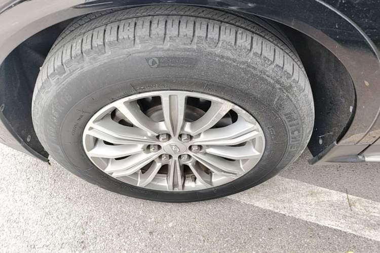 Used Cadillac XT5 2018 28T Four-Wheel Drive Luxury Model Exterior 1