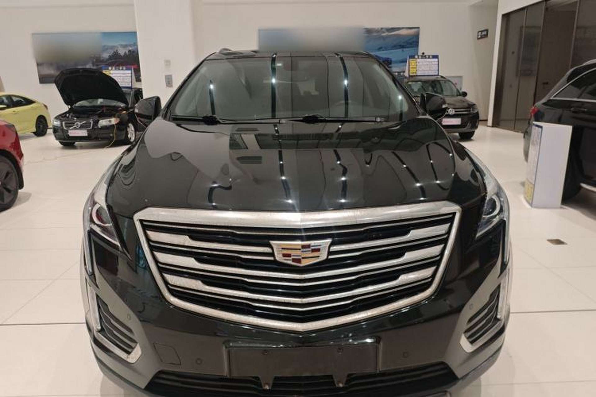 Used Cadillac XT5 2018 25T Luxury Model Exterior 1