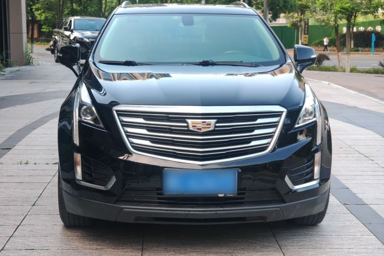 Used Cadillac XT5 2018 25T Luxury Model Exterior 1